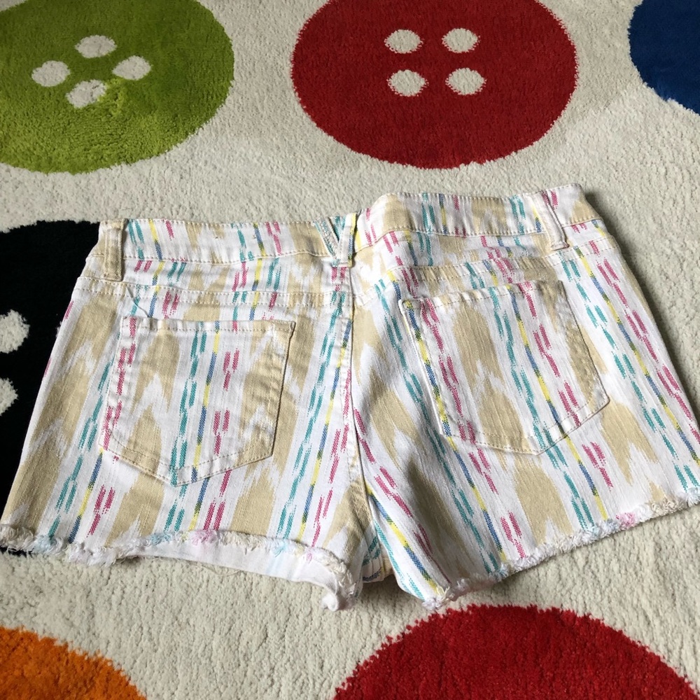 Mossimo Shorts - Picture 6 of 8